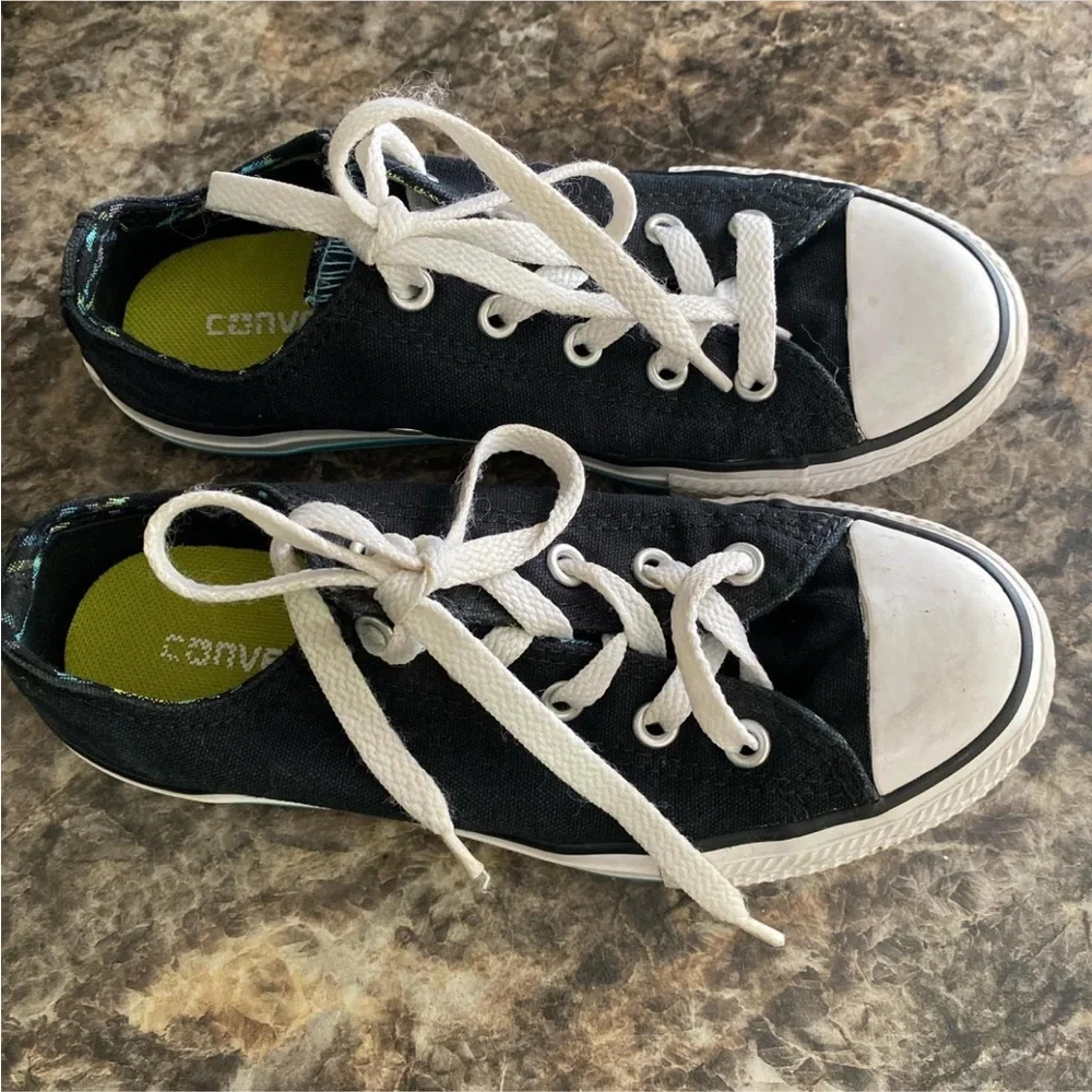 Converse Black Sneakers